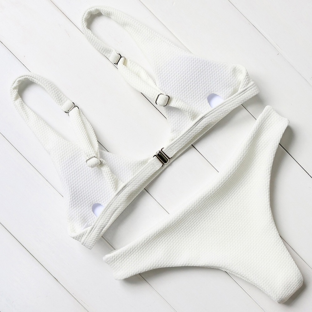Simple White Ruche Cheeky Minimalist bikini 💫 - Picture 2 of 3